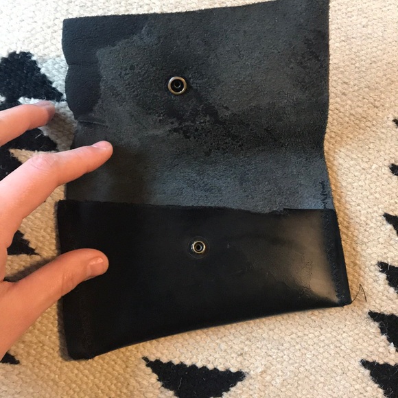Handmade Black leather passport holder - Picture 3 of 7